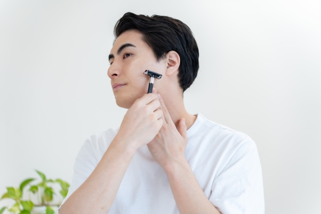 ホテル勤務 身だしなみ 髪型 メイク