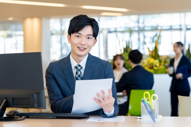ビザ　在留資格　違い
